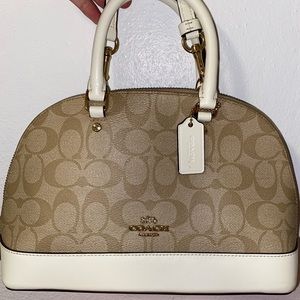 Coach Bag Signature Canvas